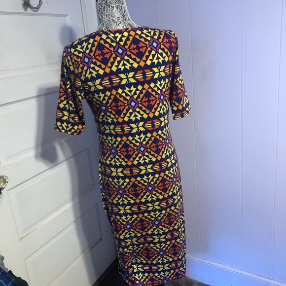 Tribal pattern dress - Picture 3 of 5